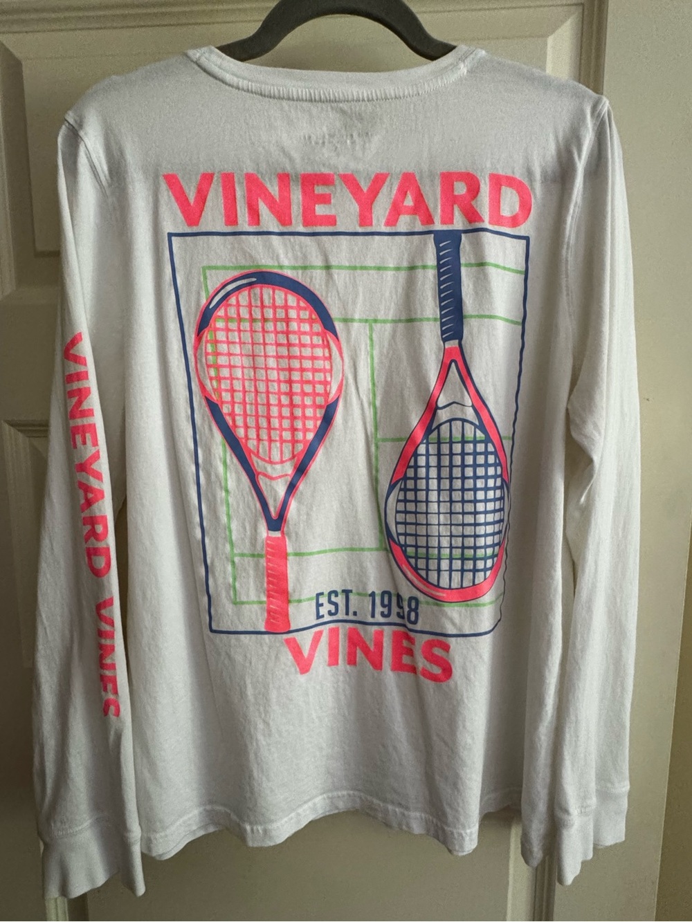Vineyard Vines Women’s Large White Tennis Graphic Long Sleeve Pocket Tee